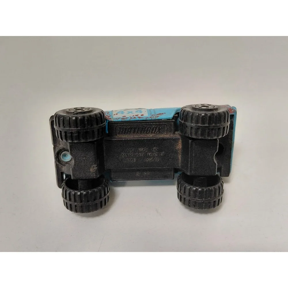 Vintage 1981 Matchbox Mini Pick Up Truck Mountain Man Blue Diecast